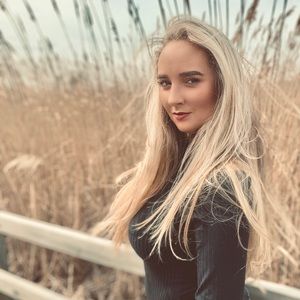 Meet your Posher, Kelsi